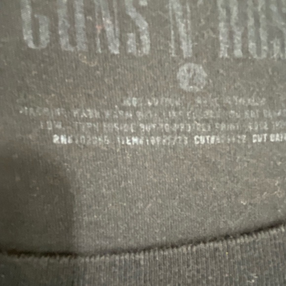 COPY - Plus Guns & Roses Tee - Picture 5 of 9